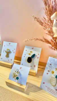 Image 3 of Joy - broche Gui 