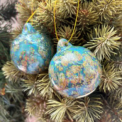 Image of Pinewood Glaze Bauble