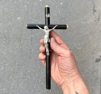 Image 2 of Crucifix antique Jésus Christ / Napoléon III en bois noirci et Christ en métal - fin XIXe.