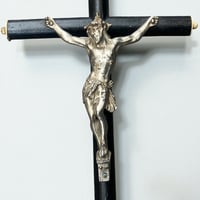 Image 4 of Crucifix antique Jésus Christ . Napoléon III en bois noirci et Christ en métal - fin XIXe.