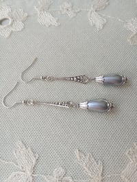 Image 3 of 1920s Art Deco Pearl Teardrop Earrings, Silver Grey