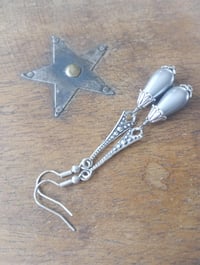 Image 8 of 1920s Art Deco Pearl Teardrop Earrings, Silver Grey