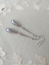 Image 9 of 1920s Art Deco Pearl Teardrop Earrings, Silver Grey