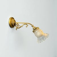 Image 1 of Applique ancienne de style Louis XVI en bronze et globe tulipe en verre translucide drapé