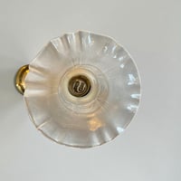 Image 6 of Applique ancienne de style Louis XVI en bronze et globe tulipe en verre translucide drapé