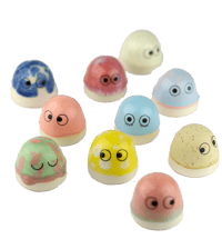 Image 1 of Familia dot