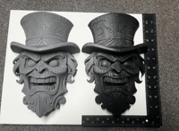 Image 2 of Tiki Style Hat Box Haunted Mansion decor mask