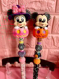 Image 1 of Minnie and Mickey Halloween these beaded pen āØš