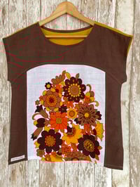 Image 1 of Splice-T Top. Bloom sz10