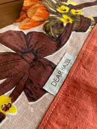 Image 3 of Splice-T Top. Tulip sz12