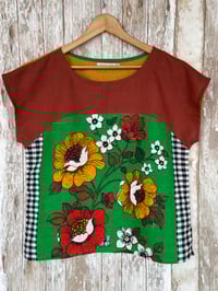 Image 1 of Splice-T Top. Bold Bloom sz14