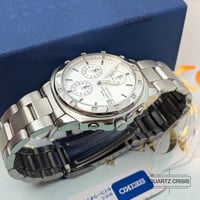 Image 1 of 1998 Seiko Waffle Dial Quartz Chronograph (V657-9010)