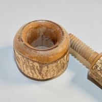 Image 10 of Ancien casse-noix rustique à vis en bois vintage des années 50 - 60 - 