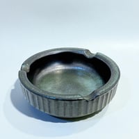 Image 1 of Cendrier vintage en céramique grès vert noir 1950 - 1960 West Germany 