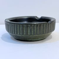 Image 4 of Cendrier vintage en céramique grès vert noir 1950 - 1960 West Germany 