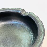 Image 6 of Cendrier vintage en céramique grès vert noir 1950 - 1960 West Germany 