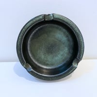 Image 2 of Cendrier vintage en céramique grès vert noir 1950 - 1960 West Germany 