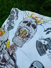 Image 1 of LiVe by the art die by the art blanket 