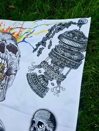 Image 2 of LiVe by the art die by the art blanket 