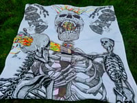 Image 3 of LiVe by the art die by the art blanket 