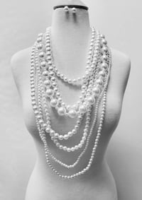 7 Layer Statement Pearl Set