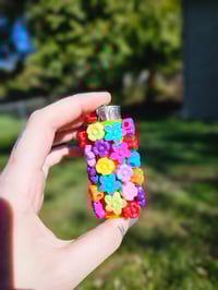 Image 2 of Flower Twinkle Lighter