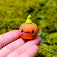 Image 3 of Mystery Clown Pumpkin Beastie