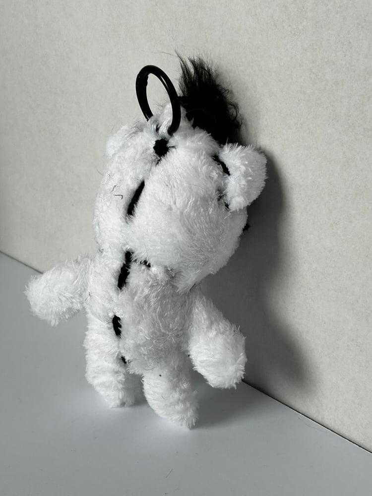 Image of Plurb mini Gibbie leychain