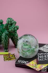 Image 5 of Cache pot chien