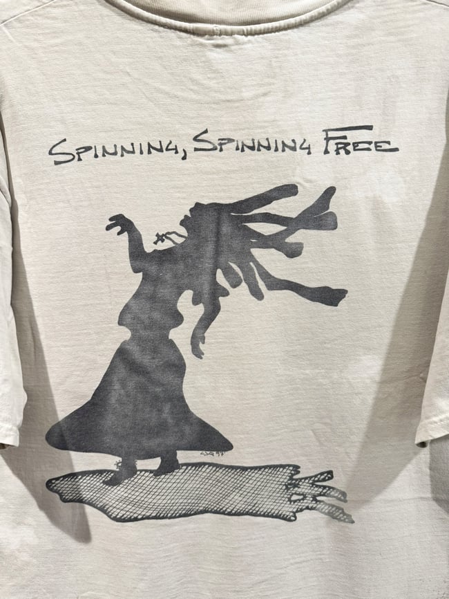 Grateful Dead 1997 Spinning Free T-Shirt - Size XL
