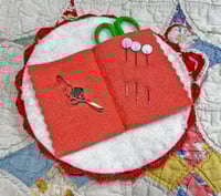 Image 3 of Coral Doily Needle Book I