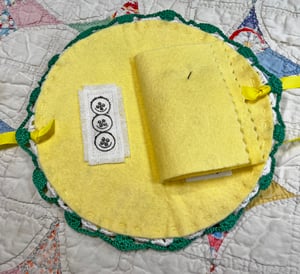 Image of Sunflower Doily Needle Book 