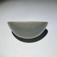 Image 5 of Mint/Rainbow Rust Lily #2 - Small Bowl/Ring Dish