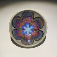 Image 4 of Mint/Rainbow Rust Lily #1 - Small Bowl/Ring Dish