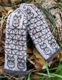 Image 2 of Harry Potter Owl mittens - Gray - Ready to ship