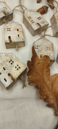 Image 2 of Talo kuusenkoriste 