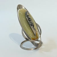 Image 4 of Souvenir religieux Vierge à l'enfant - étain et pierre onyx - Vierge Marie - 1960 - 70