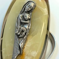 Image 3 of Souvenir religieux Vierge à l'enfant - étain et pierre onyx - Vierge Marie - 1960 - 70