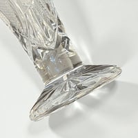 Image 9 of Vase vintage en cristal de Bohème taillé - Vase trompette en cristal - Années 40 - 50