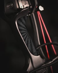 Image 7 of Hoyt RX-7/Ultra Carbon Grip
