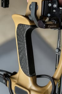 Image 9 of Hoyt RX-7/Ultra Carbon Grip