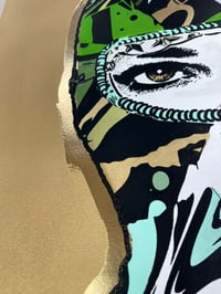 Image 3 of HEIST SAEKI (GREEN/GOLD)