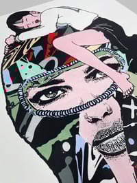 Image 3 of HEIST SAEKI (PINK/GREEN)