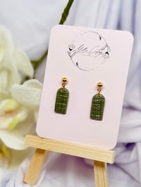 Image 3 of Timeless Elegance 