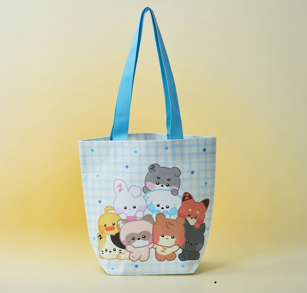 Image of ZEROBASEONE Zeroni ‘Fluffy Wonderland’ Reuseable Bag