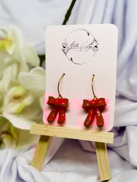 Image 5 of Signature Bows