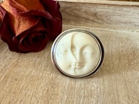 Image 2 of 'Un salut à l'amour' . Handmade statement sterling silver ring