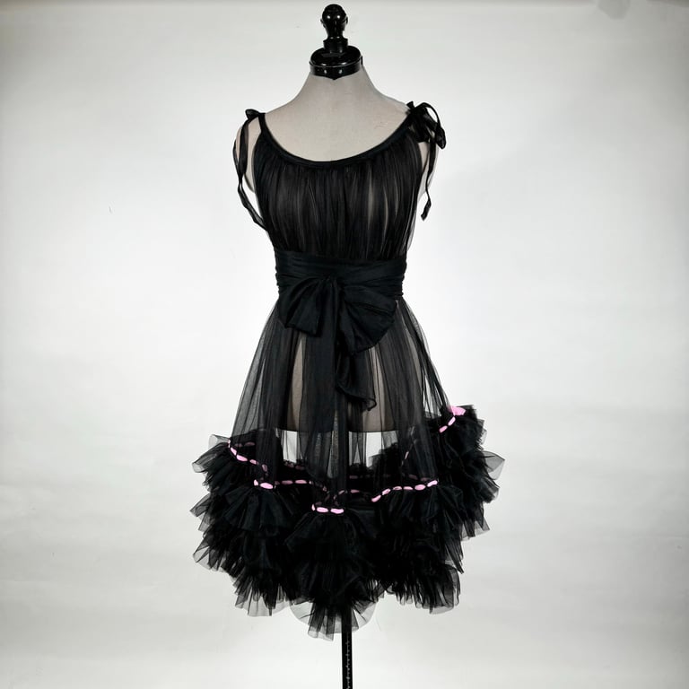 Baby Doll Nightie and Robe Set, Nylon Chiffon, Black and Pink  Image 4
