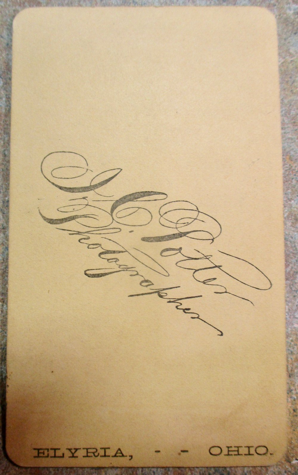 #184-CIVIL WAR SALE: GROUP OF 3 CDV & ONE TINTYPE PHOTOS OF FAMILIES IN THE NORTH