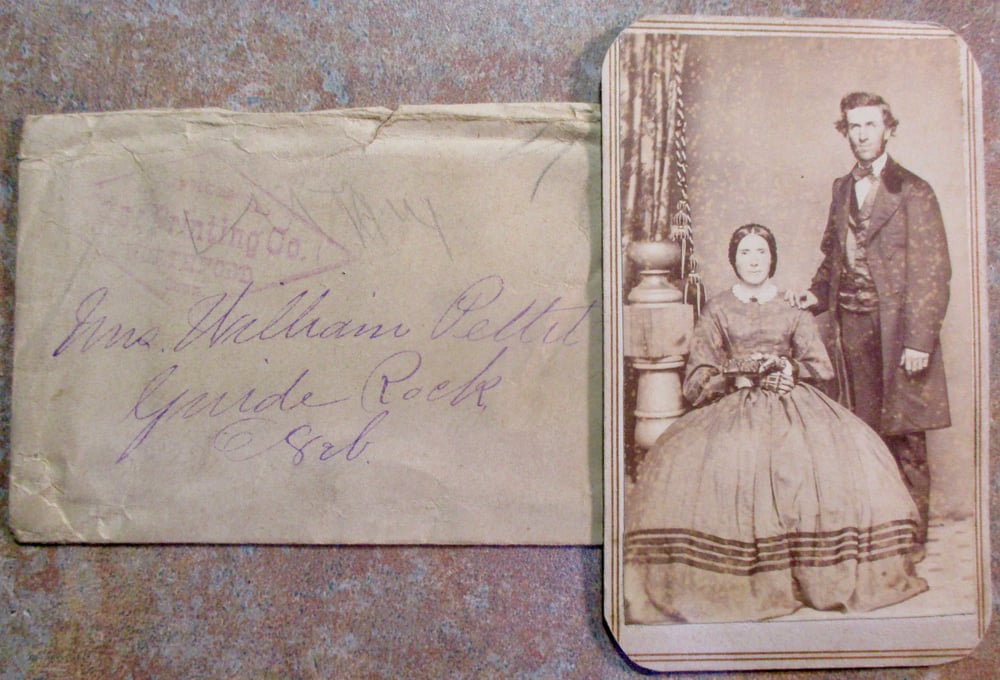 #184-CIVIL WAR SALE: GROUP OF 3 CDV & ONE TINTYPE PHOTOS OF FAMILIES IN THE NORTH